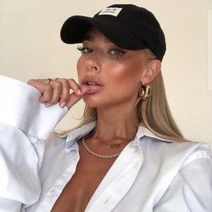 Meet your Posher, Joanne